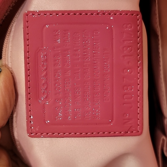 Coach Pink Patent Leather Shoulder Bag With Dust Bag - Picture 7 of 13